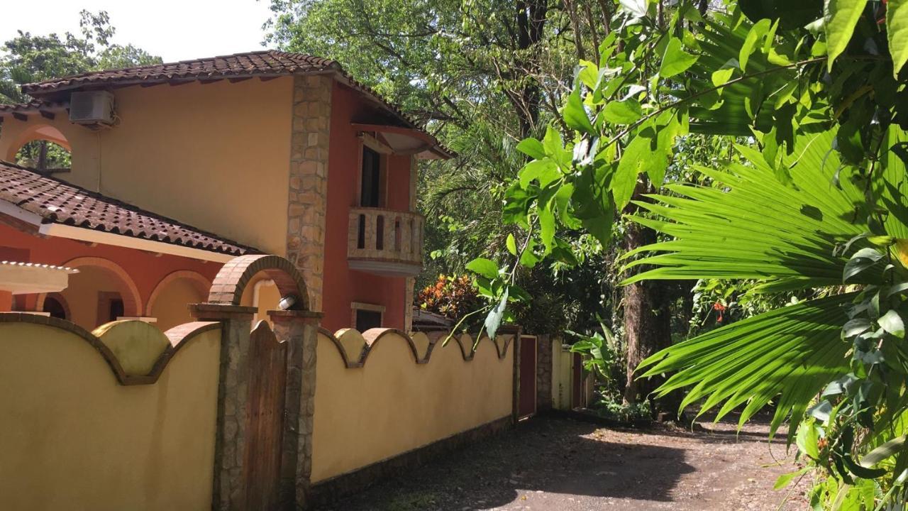 Hotel Casa Bonita Puerto Viejo de Talamanca ภายนอก รูปภาพ
